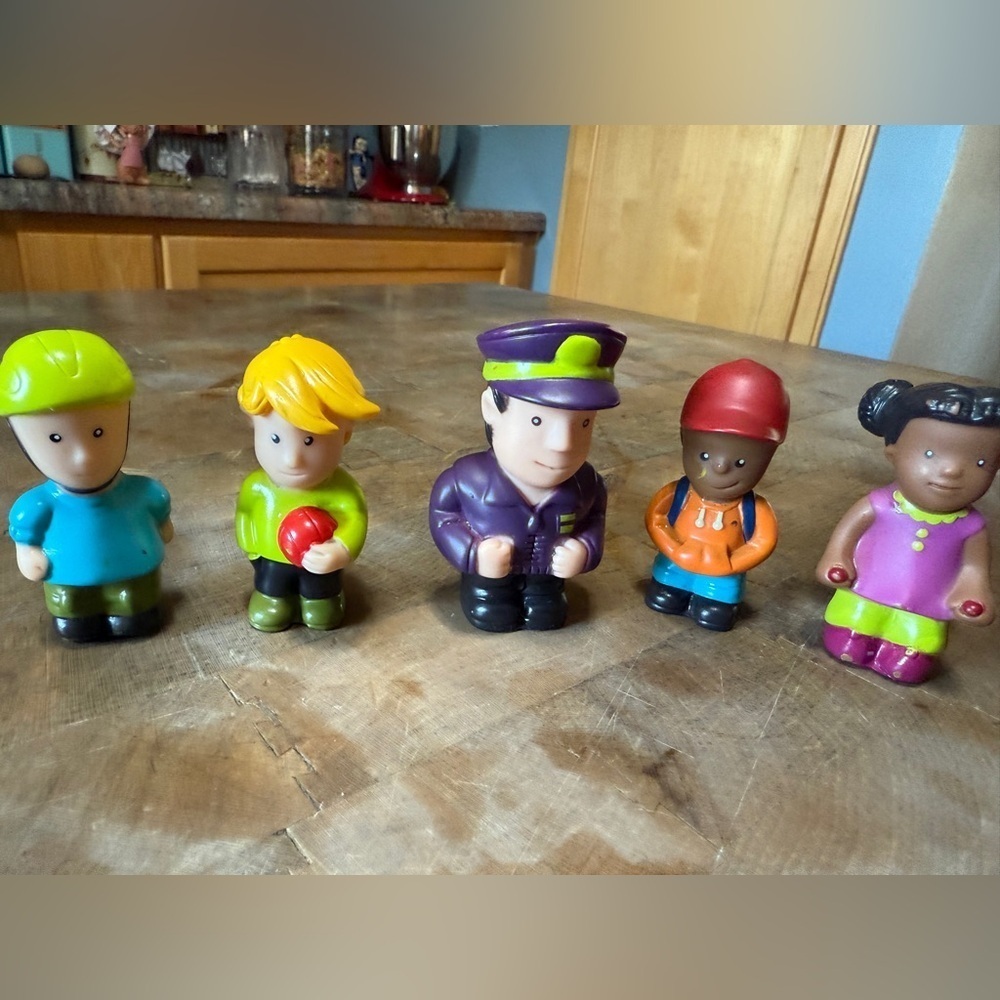 Battat Little People Colorful Kids Toy Figure Set